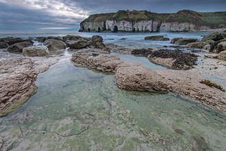 Flamborough-Cliffs-from-Thornwick-Bay