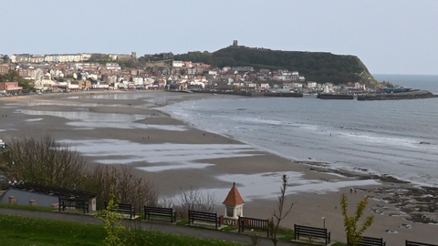 Scarborough 25th April 2025 - Low tide, Howard Roddie