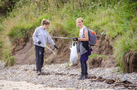 Wave of waste volunteers Filey TOS Sara