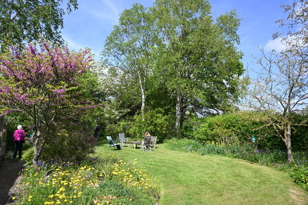 Alistair Fitter Garden - Howard Roddie